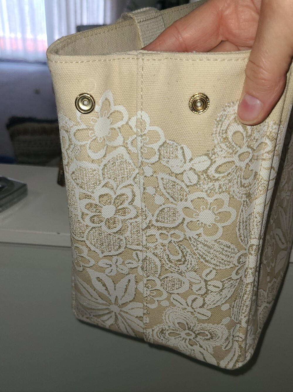 Oscar De La Renta/Neiman Marcus Beige Floral Canvas Embroidered Tote Bag - Picture 8 of 13